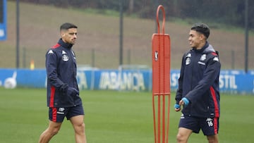 Davo, junto a Gauto en el entrenamiento del Deportivo.