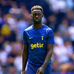 Tottenham duda renovar a Davinson y lo vinculan con Milan