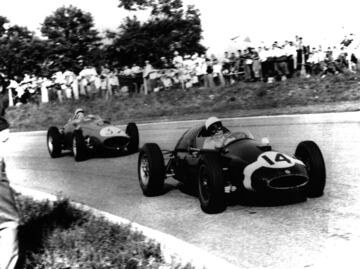 Su debut en F1 llegó en 1951 al volante de un monoplaza también de HWM. Su ascensión y buenos resultados fueron lentos. Su primer podio en fórmula 1 llegó en 1954, en el GP de Bélgica. La temporada siguiente significó su explosión como piloto, ya en Mercedes, con una victoria y dos segundos puestos, lo que le otorgó el primero de sus cuatro subcampeonatos del mundo. En 1956 con Maserati repitió puesto en la general final... también a espaldas de Fangio. Igual resultado que un año más tarde con Vanwall.
