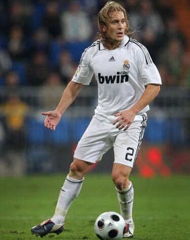 Salgado llegó al Real Madrid en 1999, donde decidió tomar el 2 para su espalda, mismo que hizo suyo hasta su salida en 2009. Con los merengues ganó tanto Liga como Champions League, mientras obtuvo el derecho de portar el mismo número con la Selección Española.