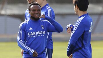 James Igbekeme, en un entrenamiento.