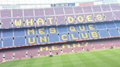 La grada del estadio del Barcelona (Camp Nou), con el eslogan &#039;M&eacute;s que un club&#039; modificado.