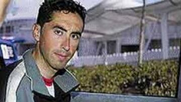 <b>PREPARADO.</B> Joseba Beloki anuncia que ha llegado su hora. Ya no se conforma sólo con subir al cajón.