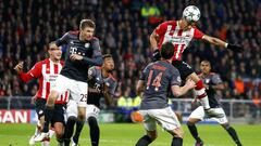 Bayern Munich venció 2-1 al PSV en Holanda y clasificó a octavos de final de la Champions League, mientras que el equipo de Santiago Arias quedó eliminado.