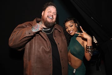 Jelly Roll y GloRilla durante los premios iHeartRadio Music Awards 2024 celebrados en el Dolby Theatre de Los Ángeles.