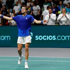 Gran Bretaña enloquece Mánchester y Arnaldi clasifica a Italia