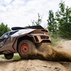 El híbrido de Sainz supera su primera prueba de fuego