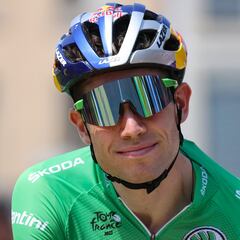 Van Aert solo tiene que llegar a París para ganar el maillot verde