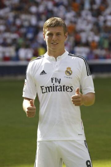 GRA231. MADRID, 17/07/2014.- El futbolista alemán Toni Kroos durante su presentación como nuevo jugador del Real Madrid, esta tarde en el estadio Santiago Bernabéu de Madrid