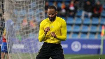 Bebé, en su debut, celebra el gol de la victoria frente al Andorra.