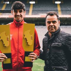 Trincao sigue acumulando premios individuales en Portugal