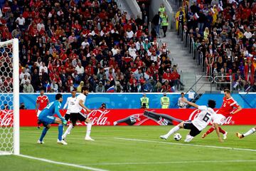 2-0. Denis Cheryshev marcó el segundo tanto.