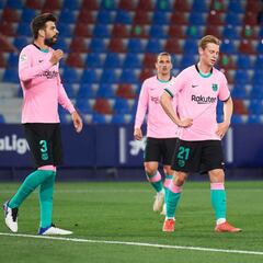 El Barça se autodestruye