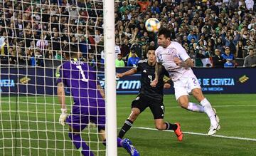 México le gana a Chile en la presentación de Gerardo Martino