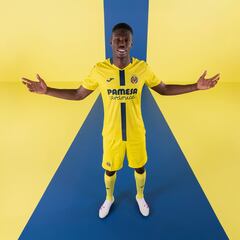 El Villarreal cambia su modelo de camiseta por primera vez tras 25 años