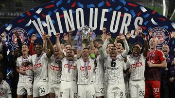 El Toulouse celebra el título de campeón de la Copa de Francia.