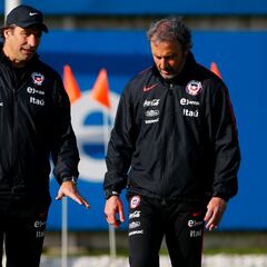 Ex ayudante de Pizzi en la Roja sorprende y dirigirá a un histórico club chileno