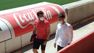 Lolo Escobar, dirigiéndose a la sala de prensa de Anduva.