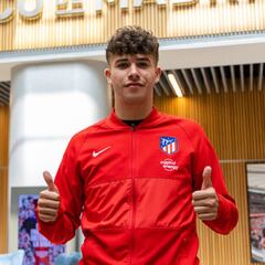 El Atlético blinda a Gismera, una de las joyas de la Academia