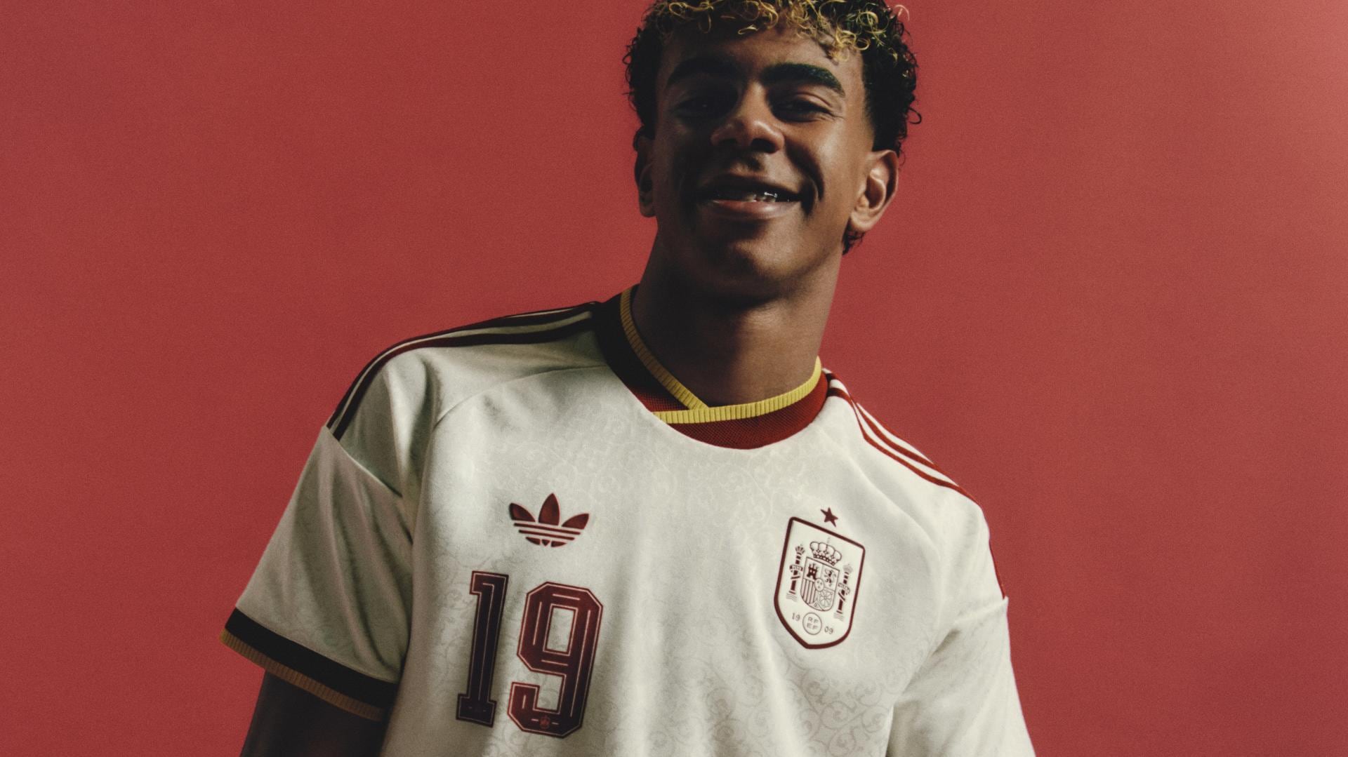 España y Adidas se inspiran en la literatura clásica