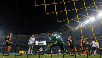 Manchester United's Paul Pogba relieves some nerves by equalising on the night.