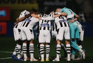 Carles Pérez comprueba la solidez del rival europeo del Celta