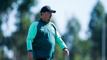 El técnico Rafa Benítez, durante un entrenamiento del Celta en la ciudad deportiva del club celeste.