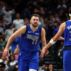 Los Mavs ganan en silencio
