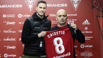 Crisetig: "Era un deseo jugar en España"