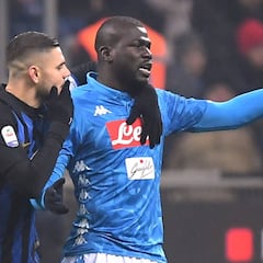 Cuatro apuñalados antes del Inter-Nápoles; insultos racistas a Koulibaly y denuncia de Ancelotti