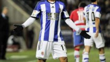Carlos Vela: "Es momento ya de ganar para mirar hacia arriba"