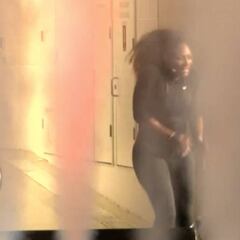 Casi le da algo: el susto que se llevó Serena al saltar a la pista