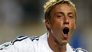 <b>GLORIA</B>. Guti ha tenido un arranque de temporada inmejorable. Parece que ahora sí que la suerte le sonríe al delantero madridista.