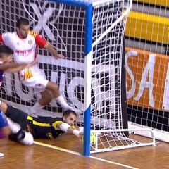 El Barça pierde la Copa Catalunya... por un gol fantasma que sí entró