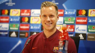 Ter Stegen en rueda de prensa.