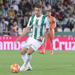 Corbo muestra sus credenciales