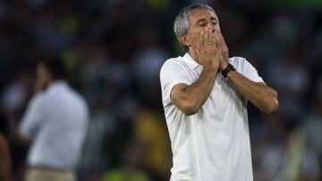 Setién se lamenta de una ocasión desperdiciada en el derbi sevillano.