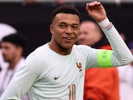 France's forward #10 Kylian Mbappe celebrates after scoring during a friendly football match between Brazil and France at Gillette Stadium in Foxborough, Massachusetts, on March 26, 2026. (Photo by FRANCK FIFE / AFP)
