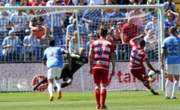 El Arabi tira de penalti y Caballero detiene. 