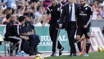 Carvajal se retira lesionado en Granada.