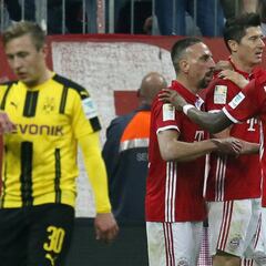 El Bayern arrasa al Dortmund y Lewandowski da el susto