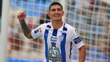 Víctor Guzmán brilla en la Liga MX con dos dobletes seguidos