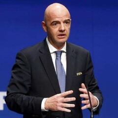 Infantino calls for peace in Ukraine but does not confirm decision on WC Qualifiers