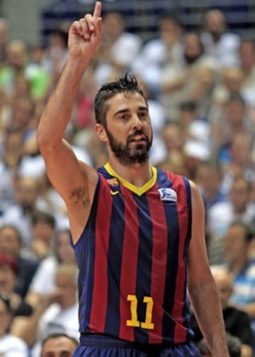 El jugador del FC Barcelona Juan Carlos Navarro, durante el primer partido de la final de la Liga ACB ante el Real Madrid disputado esta noche en el Palacio de Deportes. 