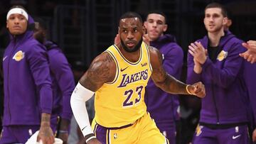 LOS ANGELES, CA - OCTOBER 20: LeBron James #23 of the Los Angeles Lakers reacts in front of the bench during the first quarter against the Houston Rockets at Staples Center on October 20, 2018 in Los Angeles, California.   Harry How/Getty Images/AFP
 == F