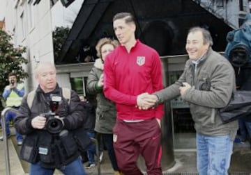 Torres ha recibido el alta de la clínica coruñesa en la que pasó la noche en observación y ha agradecido las muestras de cariño que ha recibido.