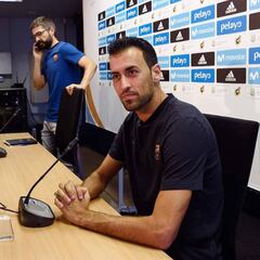 Busquets confirma la guerra entre el vestuario y la directiva