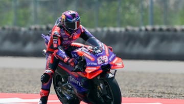 Prima Pramac Racing's Spanish rider Jorge Martin rides during a free practice session for the 2024 MotoGP race at Pertamina Mandalika International Circuit in Mandalika, West Nusa Tenggara on September 27, 2024. (Photo by BAY ISMOYO / AFP)