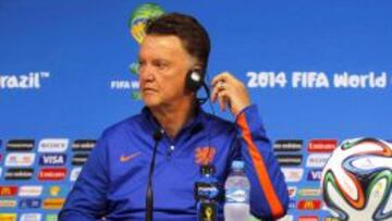 Van Gaal: "Espero que la FIFA nos deje refrigerarnos"