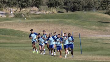 El equipo se entrena en el campo de golf de Los Ángeles de San Rafael.